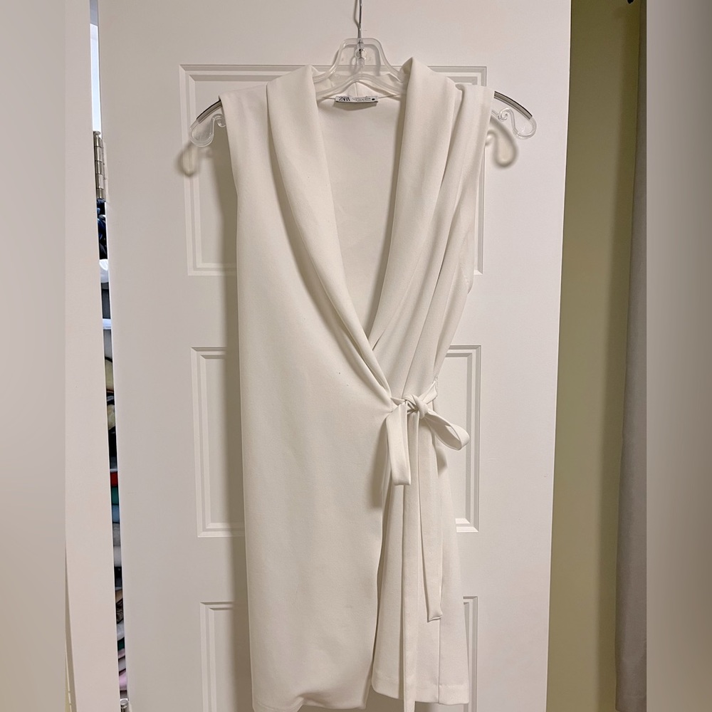 Sleeveless Zara jacket